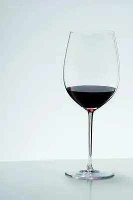 Produktbild von Riedel Sommeliers Bordeaux Grand Cru 2er Vorteilsset mit Glastuch 2 x 4400/00 + 5010/07 Vorteilsset
