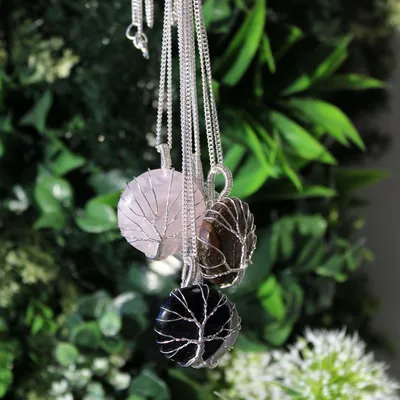 Image de Collier en pierres précieuses "Arbre de vie" - Quartz rose