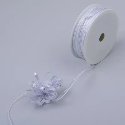 Produktbild von Dekoband - Ziehschleifen - Silber - 4 mm breit - Rolle mit 50 m - 34006-4-50-01