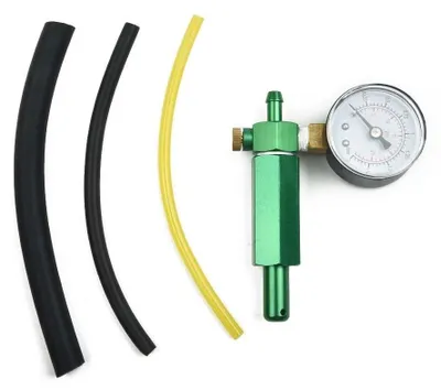 Obrázok produktu pre Karburátor – Manometer na meranie tlaku – Tester na detekciu úniku – Diagnostický nástroj – Vhodné pre model 57-21 705-020 – Robustné materiály – Presné merania – Manometer