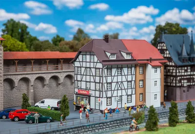 Produktbild von Faller 130417 - 1/87 / H0 Burg-Apotheke - Neu