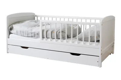 Produktbild von Kinderbett 140x70 mit Lattenrost, Schublade und Raufallschutz Vollholz in weiß - 70 x 140 perfekte Größe nach Gitterbett Babybett mit Matratze