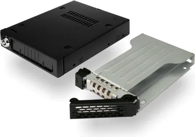 Produktbild von Icy Dock MB991SK-B, SATA, Serial ATA II, Serial ATA III, 6.35 cm (2.5"), Schwarz, Metall, 400g, 10.16 cm