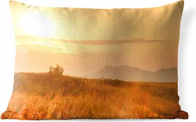 Produktbild von MuchoWow® Outdoor Kissen - Sonnenaufgang in einem Naturschutzgebiet - 60x40 cm - Wetterfest - Lounge Kissen - Zierkissen - Kissen für Innenräume