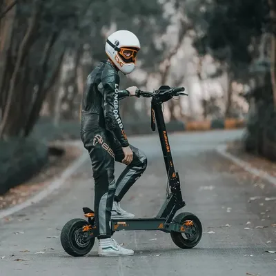 Produktbild von E-Scooter, 60V 20Ah lítiová batéria dojazd 85-100 km, 11 palcové terénne pneumatiky E-Scooter skladací pre dospelých s dvojitým systémom tlmenia nárazov 150 kg
