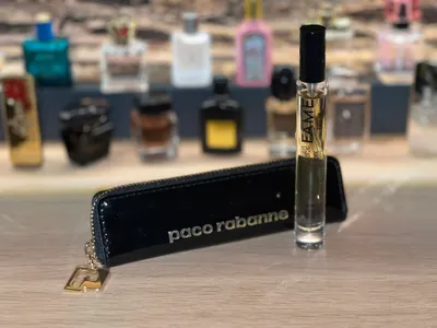 Produktbild von Paco Rabanne Fame 10ml eau de Parfum in Taschen Format inklusive mini Tasche mit Reißverschluss