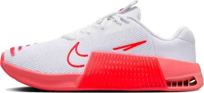 Productafbeelding van Nike sneakers, model DZ2537-107, in een multicolor design, maat 36,5