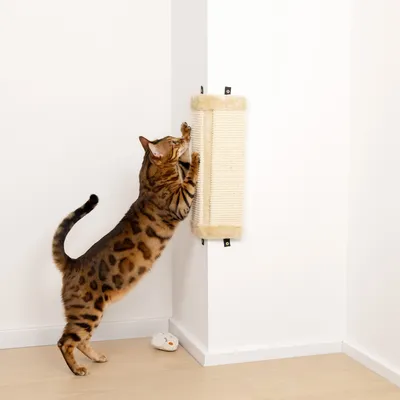 Produktbild von Navaris Wand Kratzbrett für Katzen - 2x Kratzmatte Kratzwand für Ecke - 43x22x2cm Kratzecke Kratzbaum - Eckenschutz Kratzschutz aus Sisal