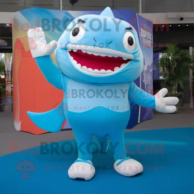 Produktbild von Himmelblauer REDBROKOLY Hai Maskottchen kostüm gekleidet mit einem T-Shirt und Fußpolstern