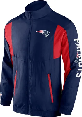 Produktbild von New England Patriots Woven Track Jacket
