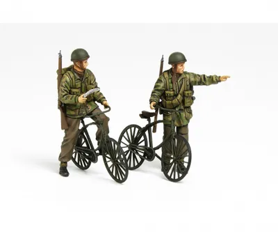 Produktbild von Tamiya 1:35 Britischer Fallschirmjäger mit Parabike 300035333