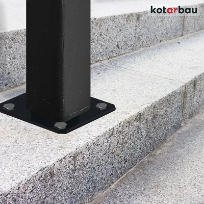 Produktbild von KOTARBAU Pfostenträger zum Aufschrauben, verzinkt und pulverbeschichtet, aus Stahl, für Doppelstabmattenzaun-Pfosten 60x40 mm, Aufnahmehülse 55x35x190 mm, Montageplatte 110x110 mm, Gewicht 0,62 kg
