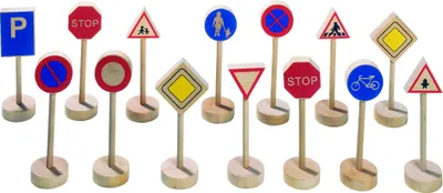 Produktbild von Verkehrszeichen aus Holz 15 Stück Holzspielzeug von goki