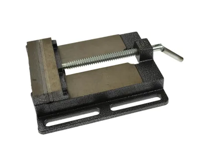 Obrázok produktu pre Strojárenský zverák 150mm 01573