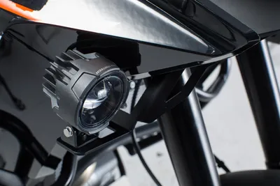 Immagine prodotto di Staffa faro SW-MOTECH nera per KTM 1050 / 1090 Adv, 1190 Adv / R