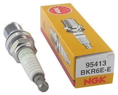 Image de Bougie D'allumage Ngk Bkr6e-e. Pour Moteurs Honda Modèles Igx440. Remplace Origine 31916-zvd-003.