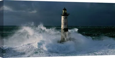 Image de Peintures sur toile, Phare dans une mer agitée - Jean Guichard, Phare d'Ar-Men lors d'une tempête - 70x35 cm