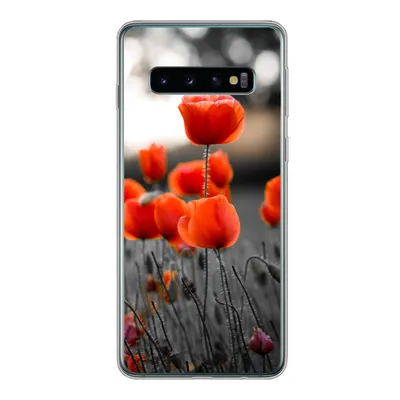 Produktbild von MuchoWow® Handyhülle Schutzhülle Hülle für Samsung Galaxy S10 Rote Mohnblumen vor schwarzem und weißem Hintergrund Silikon Softcase Handy Hülle - Handytasche