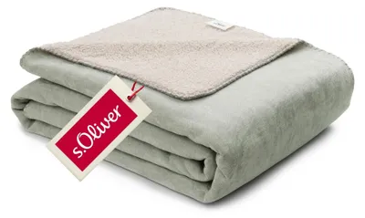 Produktbild von s.Oliver Lounge Decke 150x200 - Polyesterflausch kuschelig, warm & waschbar, Kuscheldecke grün – Größe 150 x 200 cm