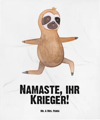 Produktbild von Mr. & Mrs. Panda Plaid Faultier Yoga - Weiß - Geschenk, Fleecedecke, Schlummerdecke, Babydecke, Schmusedecke, Yogaübungen, Atmung, Kinderdecke, Meditation, Namaste