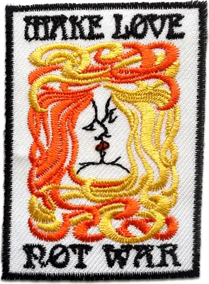 Produktbild von Make Love Not War - Aufnäher, Bügelbild, Aufbügler, Applikationen, Patches, Flicken, Zum Aufbügeln, Größe: 7,5 x 5,5 cm