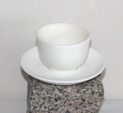Produktbild von Teetasse 17 Taipeh weiss Keramik mit Unterteller