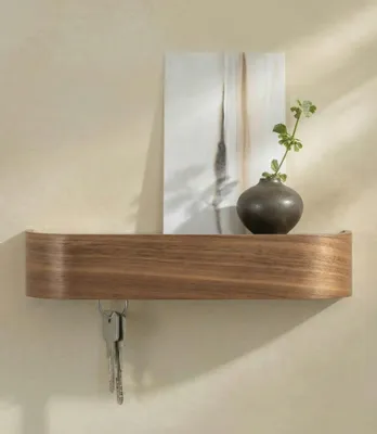 Produktbild von Schlüsselbrett aus Walnussholz mit Ablage | Minimalistisches Design