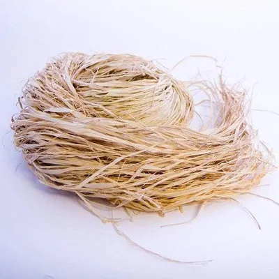 Zdjęcie produktu dla Rafia do bukietów – naturalne sznurki – rękodzieło i dekoracje – 300 g – kolor naturalny