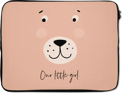 Produktbild von MuchoWow® Laptop Hülle 17 Zoll Laptoptasche Zitate - Unser kleines Mädchen - Kinder - Sprichwörter - Baby - Mädchen - Zipper - Schutzabdeckung