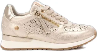 Productafbeelding van Refresh sneakers, model 10147-306296, in de kleur goud, maat 39