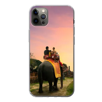 Produktbild von MuchoWow® Handyhülle Schutzhülle Hülle für iPhone 13 Pro Max Elefant - Tiere - Dorf - Natur Silikon Softcase Handy Hülle - Mobiltelefon