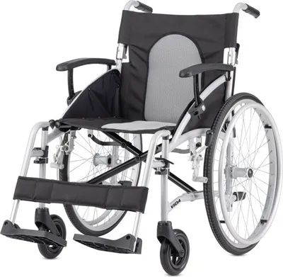 Produktbild von Bischoff & Bischoff Transportrollstuhl Vida mit 22" Greifreifen, faltbar, die perfekte Wahl für Reisen und Mobilität unterwegs, nur 11 kg