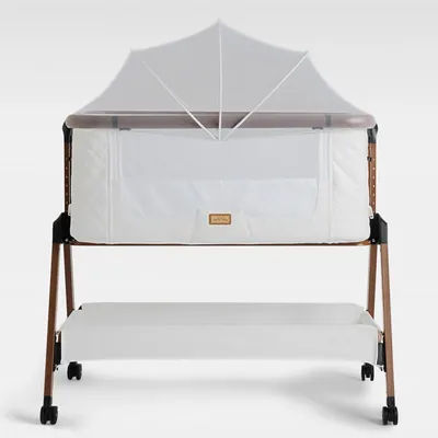 Produktbild von SnooBee Babybett Beistellbett Baby & Co-Sleeper – Höhenverstellbares Babybett mit Matratze, Rollen mit Bremse, atmungsaktive Mesh-Seiten & Moskitonetz