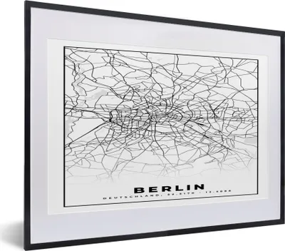 Produktbild von MuchoWow® Gerahmtes Poster Berlin - Karte - Stadtplan 40x30 cm - Poster mit Schwarzem Bilderrahmen Wandposter Rahmen Foto Bilder - Bilderrahmen - Poster im Rahmen