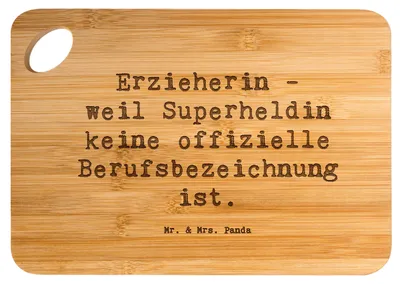 Produktbild von Mr. & Mrs. Panda Brett Spruch Erzieherin Superheldin - Transparent - Geschenk, kreative Geschenke, Holzbrett, holzschneidebrett, mit Herz, Frühstücksbrettchen, Hackbrett