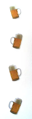 Produktbild von Mobile aus Karton mit 4 Bierkrügen, 100 cm lang und 14 cm breit