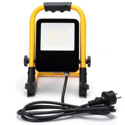 Produktbild von Aigostar Baustrahler LED 30W 2700LM LED Arbeitsleuchte mit Stecker, IP65 Wasserdichtes LED Arbeitsscheinwerfer, 6500K Kaltes Weißes Licht