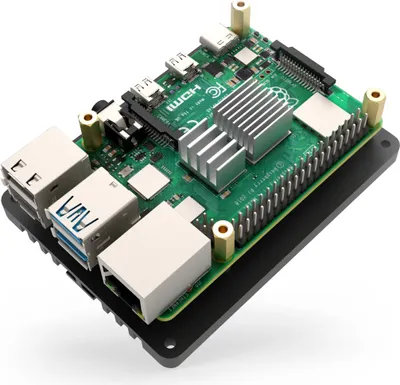 Image de Kit Raspberry Pi 4 Modèle B 4 Go avec dissipateur thermique (Heatsink) et plaque arrière