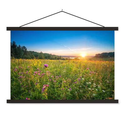 Produktbild von MuchoWow® Textilposter Sonne - Gras - Blumen 90x60 cm mit schwarzem Rahmen - Aufhängungssatz