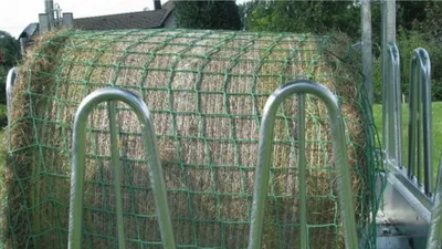 Produktbild von Futtersparnetz 2,8 x 2,8m, Maschenweite 10,0cm