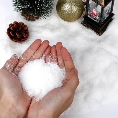 Kunstschnee 200 g, flauschig, mit Glitzer, für Weihnachtsdeko