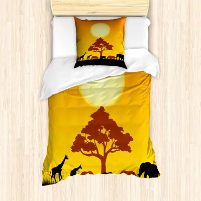 Produktbild von ABAKUHAUS Safari Bettbezug Set, Schattenbild Der Nashorn Elefant Zebras Wiese Und Ein Baum Mit Der Sonne, 135 x 200 cm + 80 x 80 cm, Schokolade Orange und Schwarz