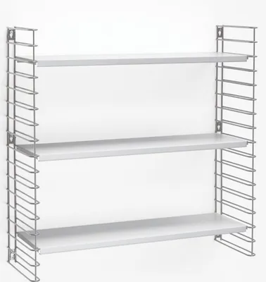 Produktbild von METALTEX 377606326 Bücherregal TOMADO mit 3 weißen Böden u. Seitengittern in gefrostetem silber / Hängeregal / TOMADO-Regalsystem