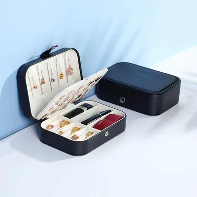 Produktbild von 2x Reise Schmuckkästchen für Damen, 2-Lagig Schmuckbox aus Kunstleder, Ohrring Ring Halsketten Aufbewahrung, Größe 16x11x5 cm, Schwarz