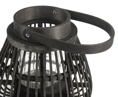 Produktbild von Holzlaterne PALAU 2er Set – schwarz. Naturmaterialien, praktisch für Innen und Außen, inkl. Glaswindlicht, variabel einsetzbar, robustes Design, stilvoll und funktionell