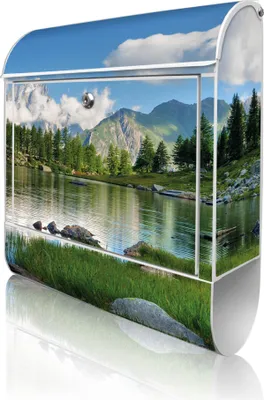 Produktbild von banjado Design Briefkasten Stahl weiß mit Zeitungsfach pulverbeschichtet "Gebirgssee" 38x46x12,5cm & 2 Schlüssel - Postkasten A4 Einwurf inkl. Montagematerial [BKW 12262]