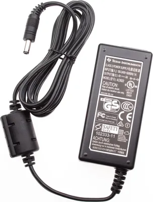 Produktbild von TI-XX AC9200 Netzadapter ohne Kaltgerätekabel, 4A, 6V, für TI83/84/89/92 VSH von Texas Instruments
