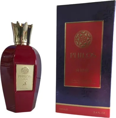 A perfume bottle and its box are displayed side-by-side on a white background.