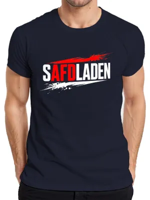 Immagine prodotto di T-shirt da uomo, colore blu navy, con scritta satirica critica nei confronti della politica dell'AfD. Taglia S