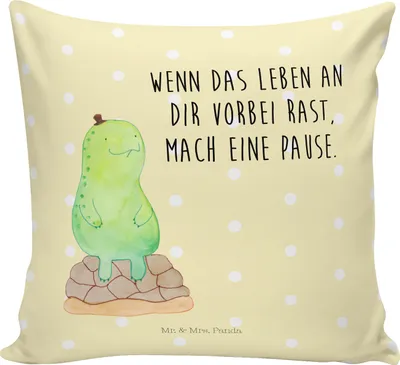 Produktbild von Mr. & Mrs. Panda Sofa Kissen Schildkröte Pause - Gelb Pastell - Geschenk, Kuschelkissen, Deko, Achtsamkeit, 40x40, Dekokissen, Achtsam